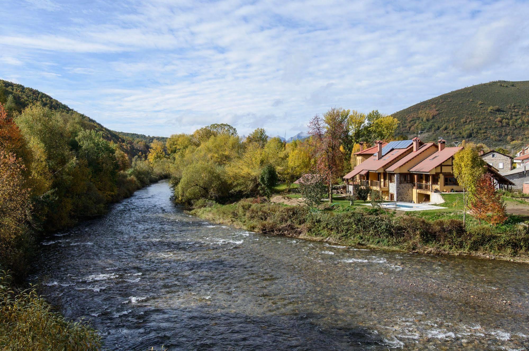 Maison d'hôtes El Casar Del Puente à Boca de Huérgano Extérieur photo