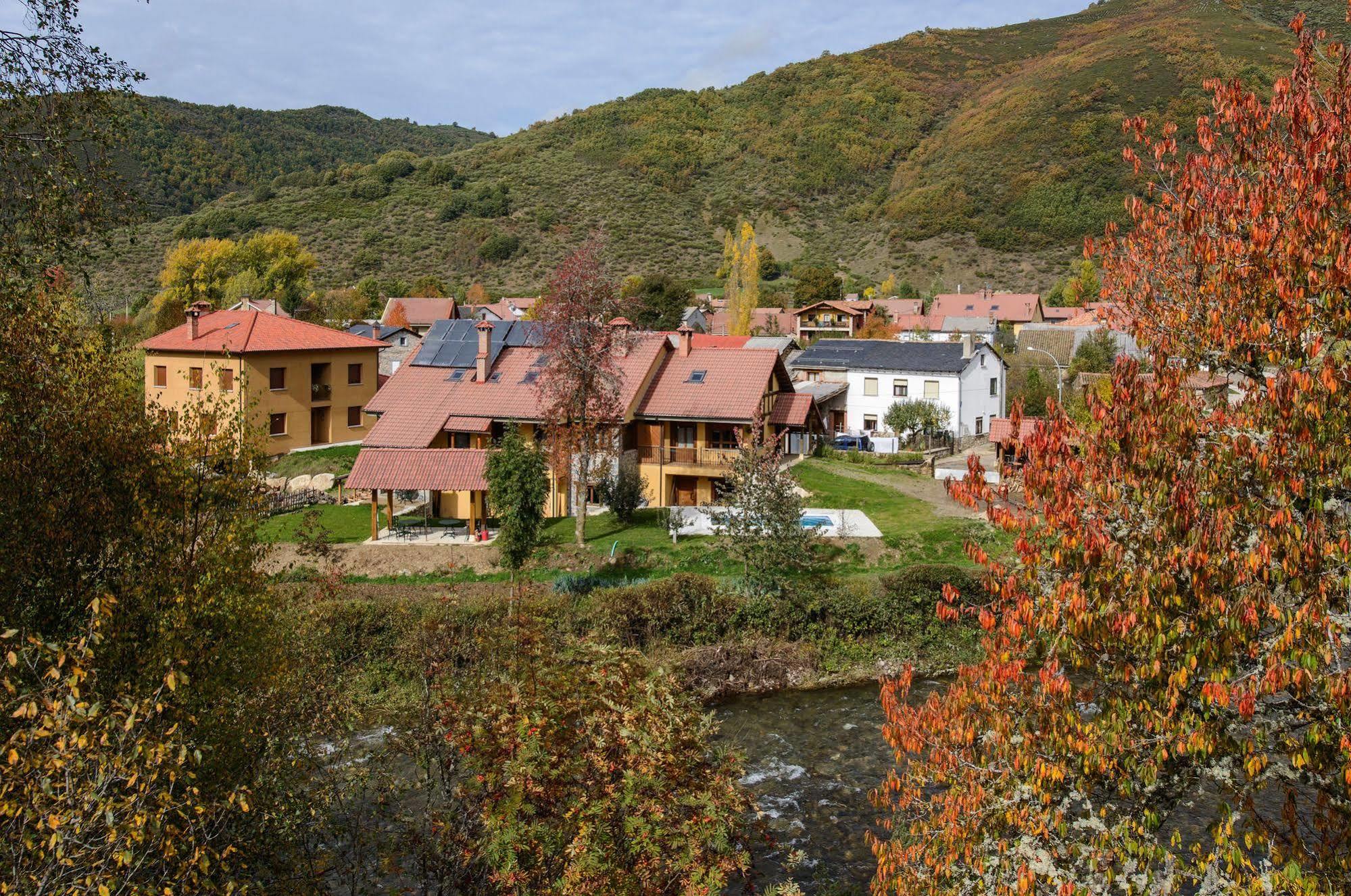 Maison d'hôtes El Casar Del Puente à Boca de Huérgano Extérieur photo